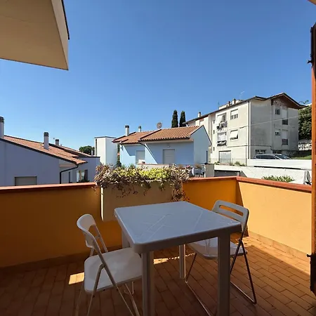 Apartman S376 - Sirolo, Trilocale Con Balcone Attrezzato E Posto Auto Sirolo
